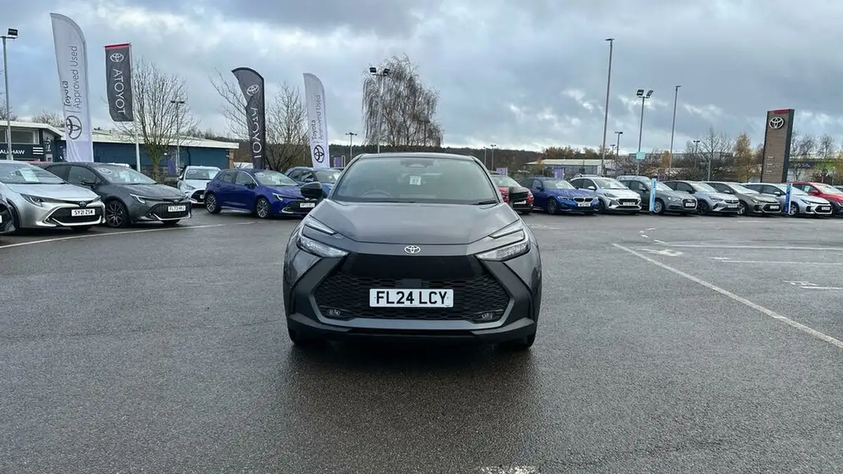 2024-toyota-c-hr-20-vvt-i-design-220bhp-plug-in-big-14