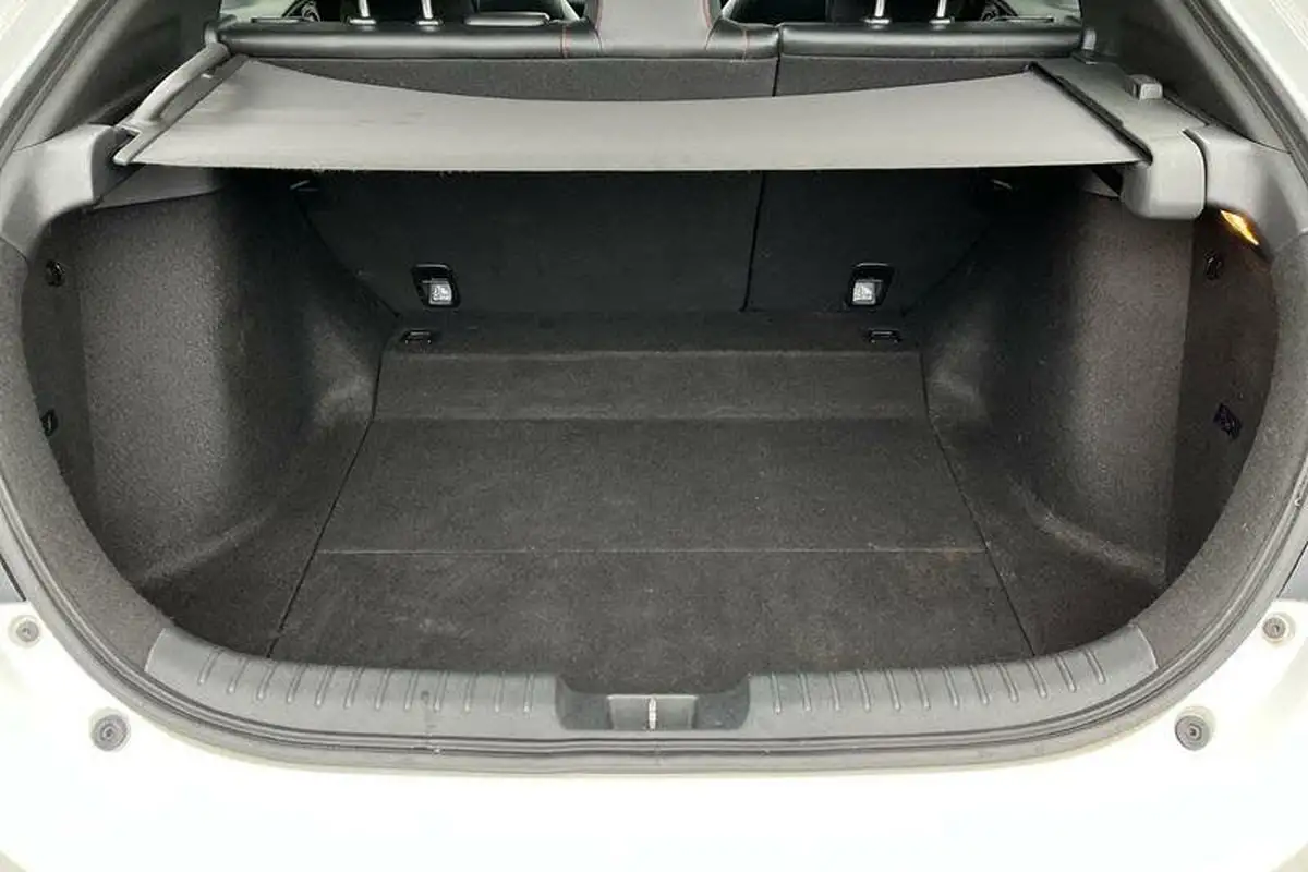 2018-honda-civic-10-vtec-turbo-sport-line-big-20