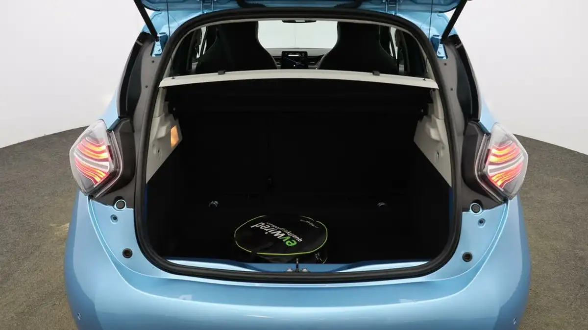 2021-renault-zoe-e-gt-line-big-16