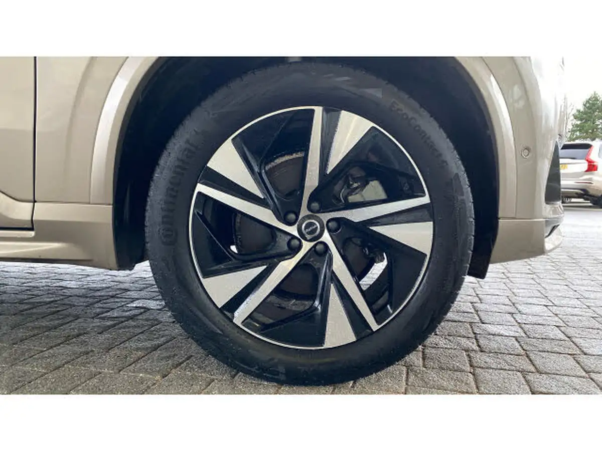 2023-volvo-xc90-20-b5-plus-big-15