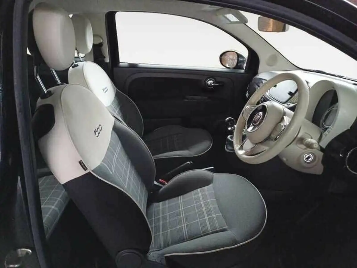 2021-fiat-500-10-lounge-big-3