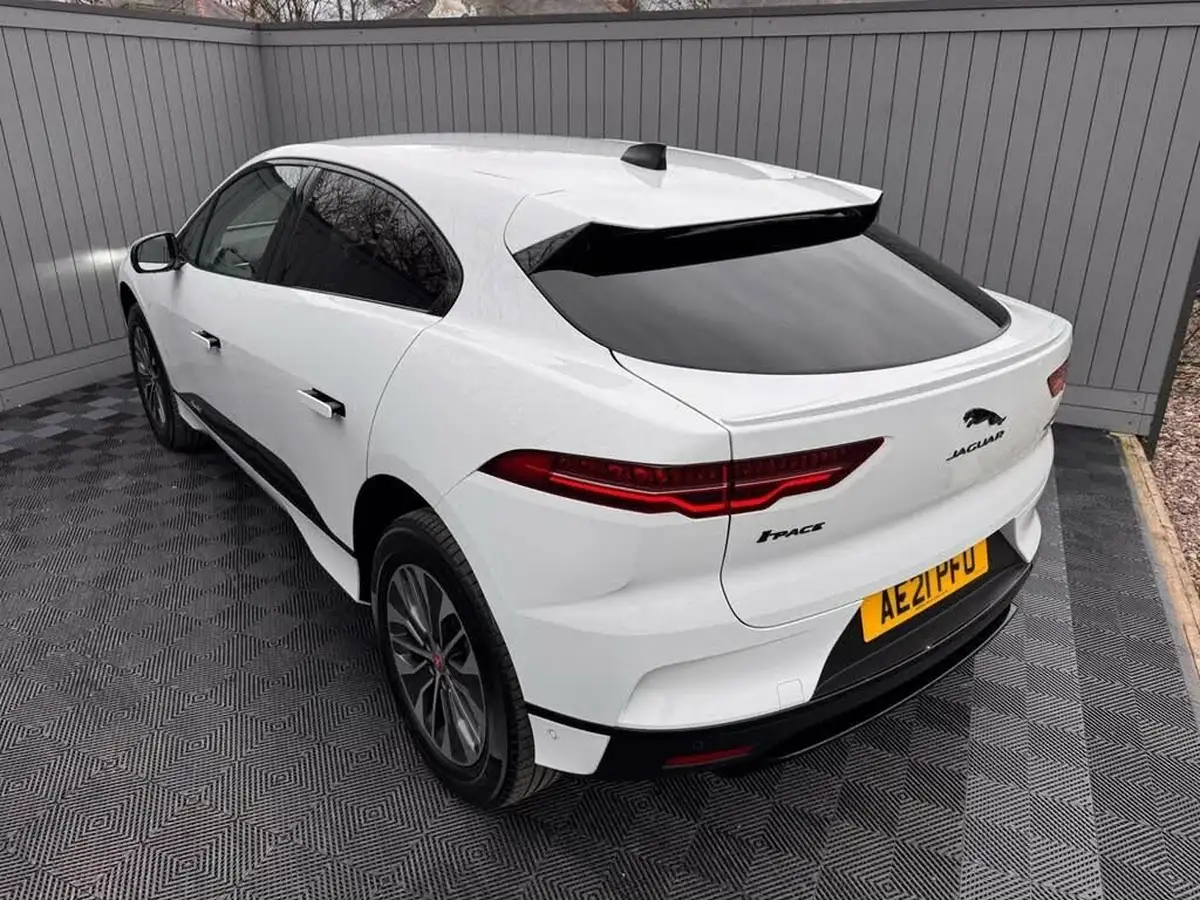 2021-jaguar-i-pace-ev400-s-big-40