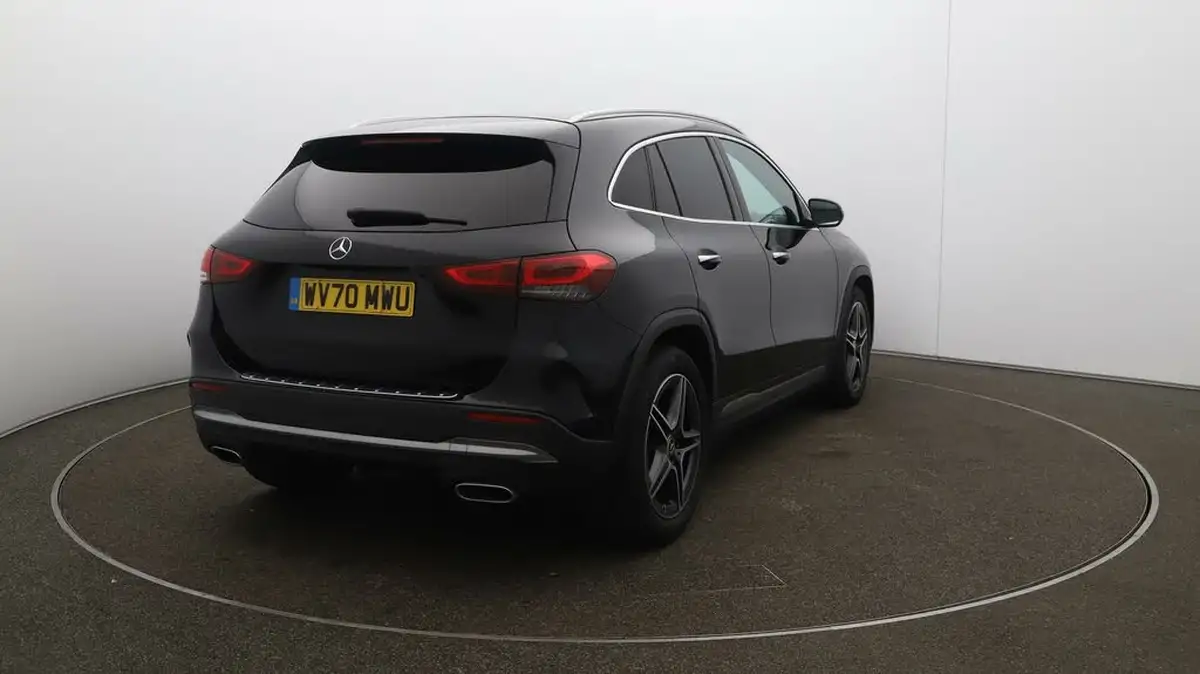 2020-mercedes-benz-gla-class-13-gla-200-amg-line-premium-big-46