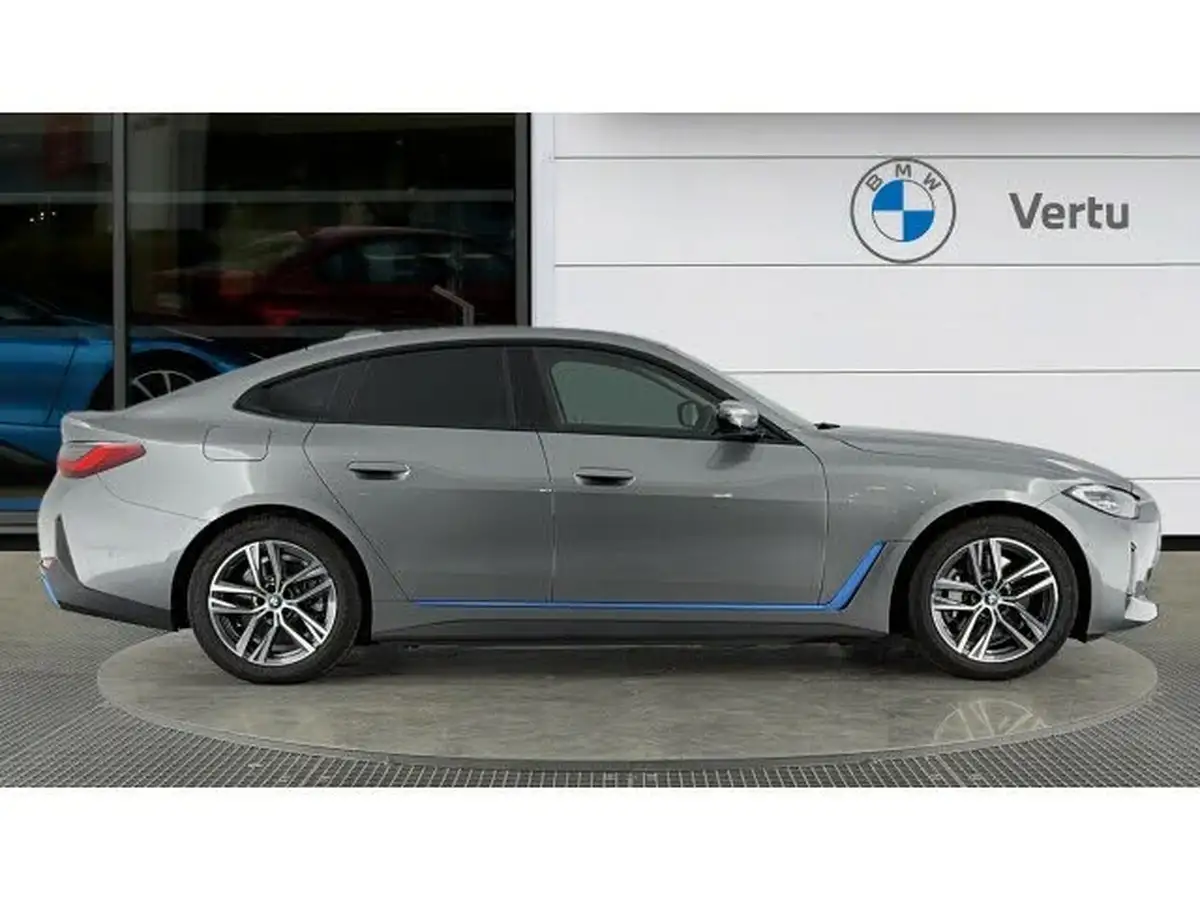 2023-bmw-i4-e-edrive35-sport-big-2