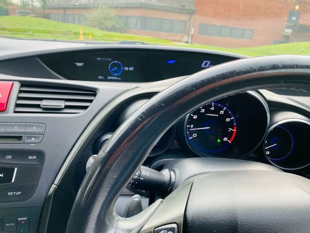 2013-honda-civic-18-es-auto-big-33