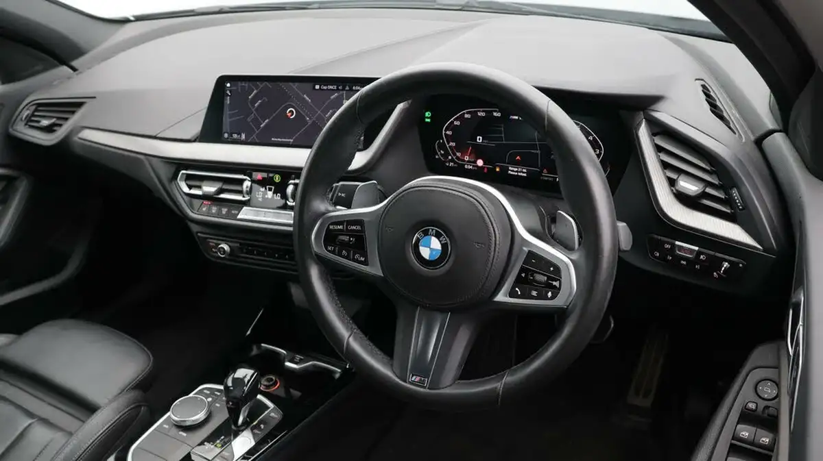 2020-bmw-1-series-20-m135i-xdrive-big-9