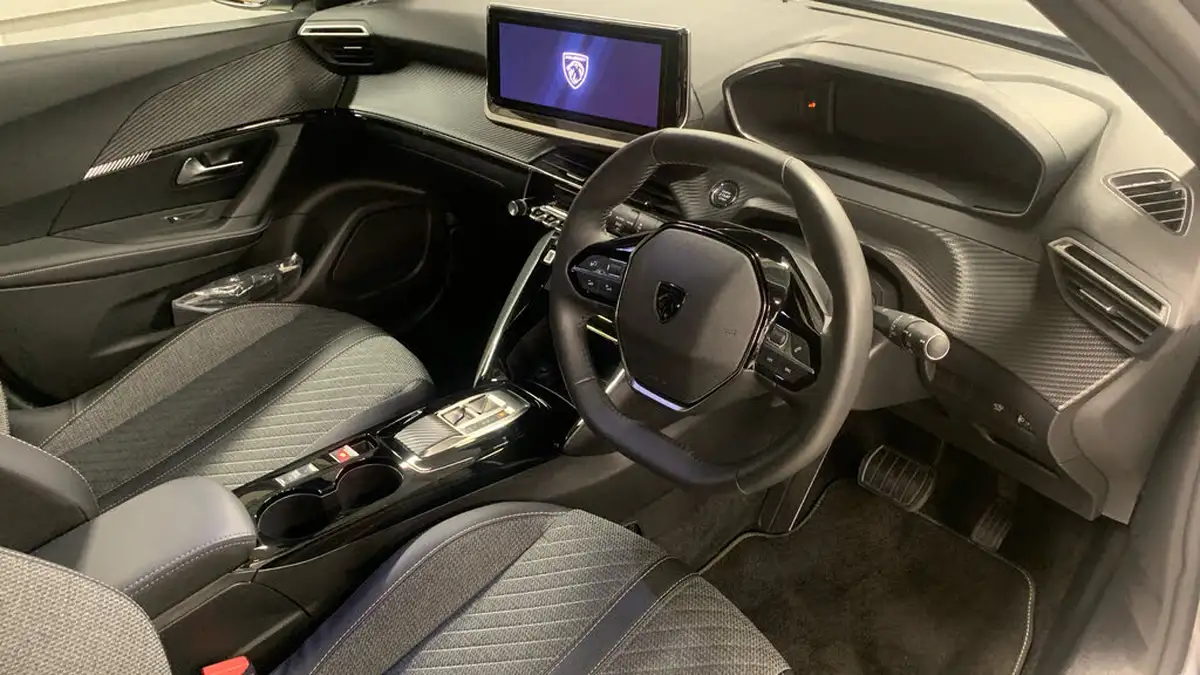 2023-peugeot-2008-suv-e-allure-big-10