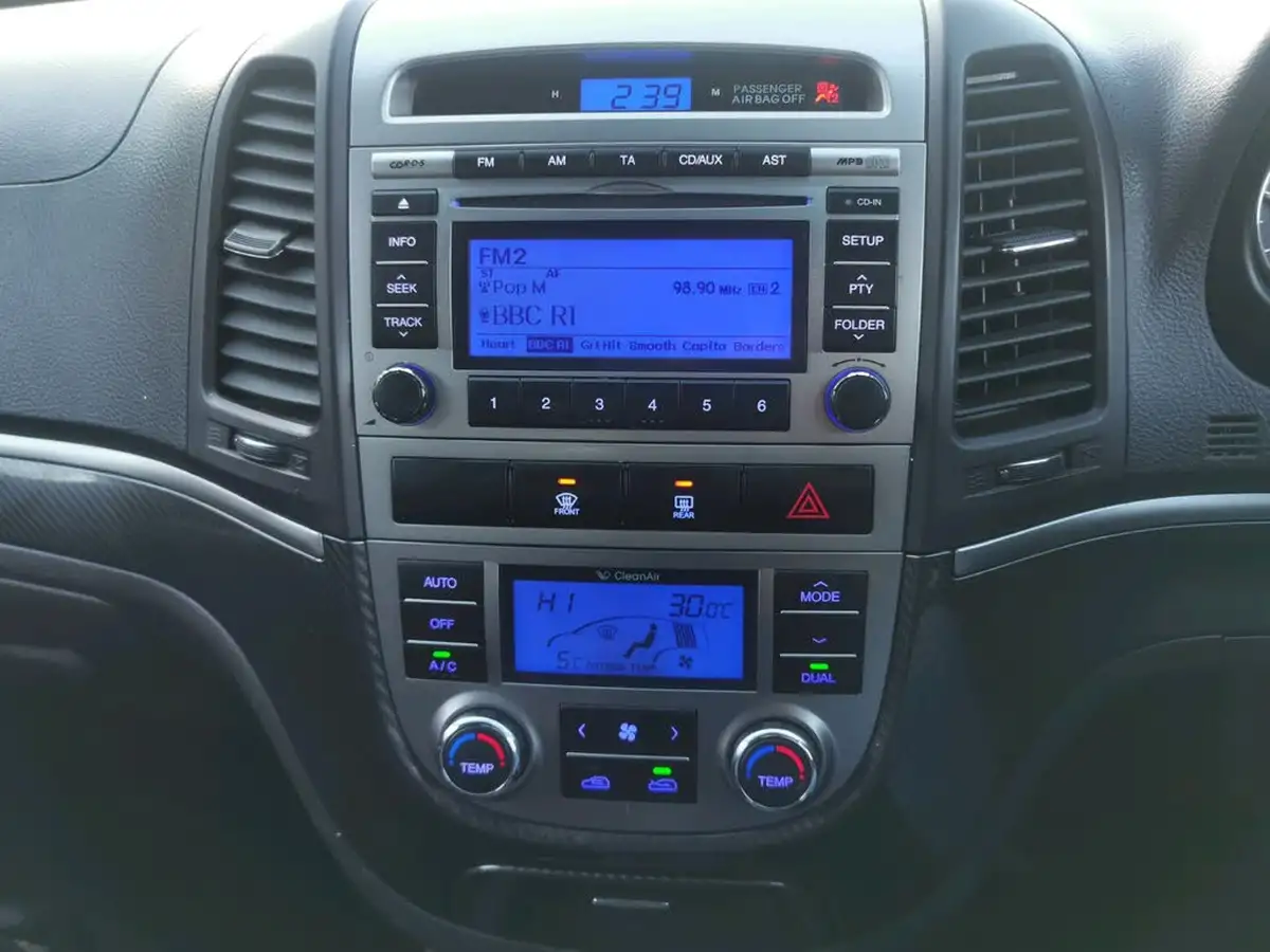 2010-hyundai-santa-fe-22td-premium-7st-auto-big-13