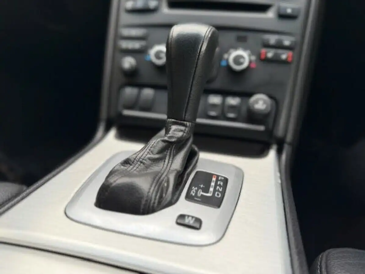 2014-volvo-xc90-24td-es-big-7