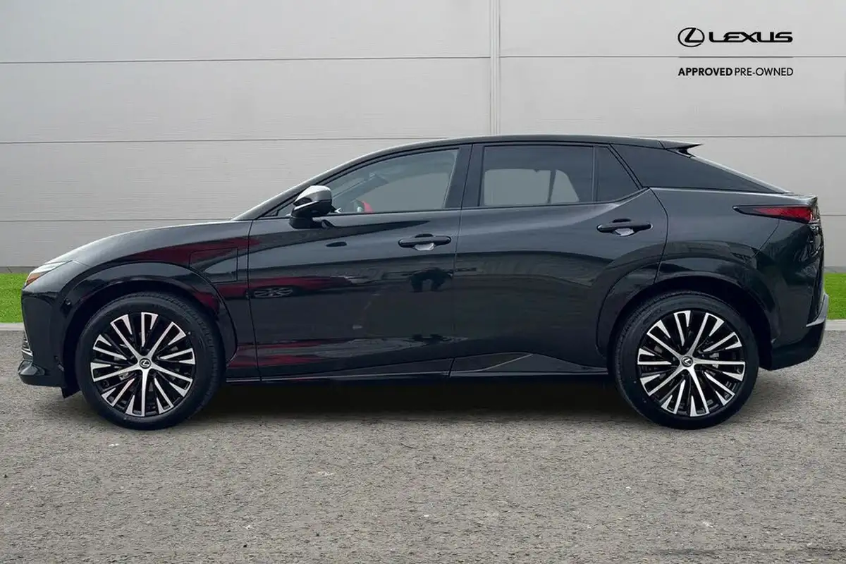 2025-lexus-rz-450e-e-takumi-bi-tone-finish-big-5