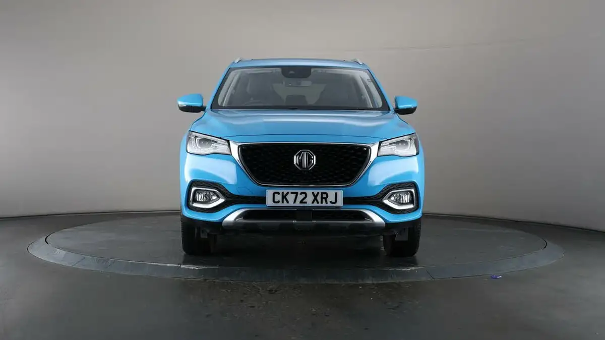 2022-mg-hs-15t-gdi-exclusive-162ps-big-48