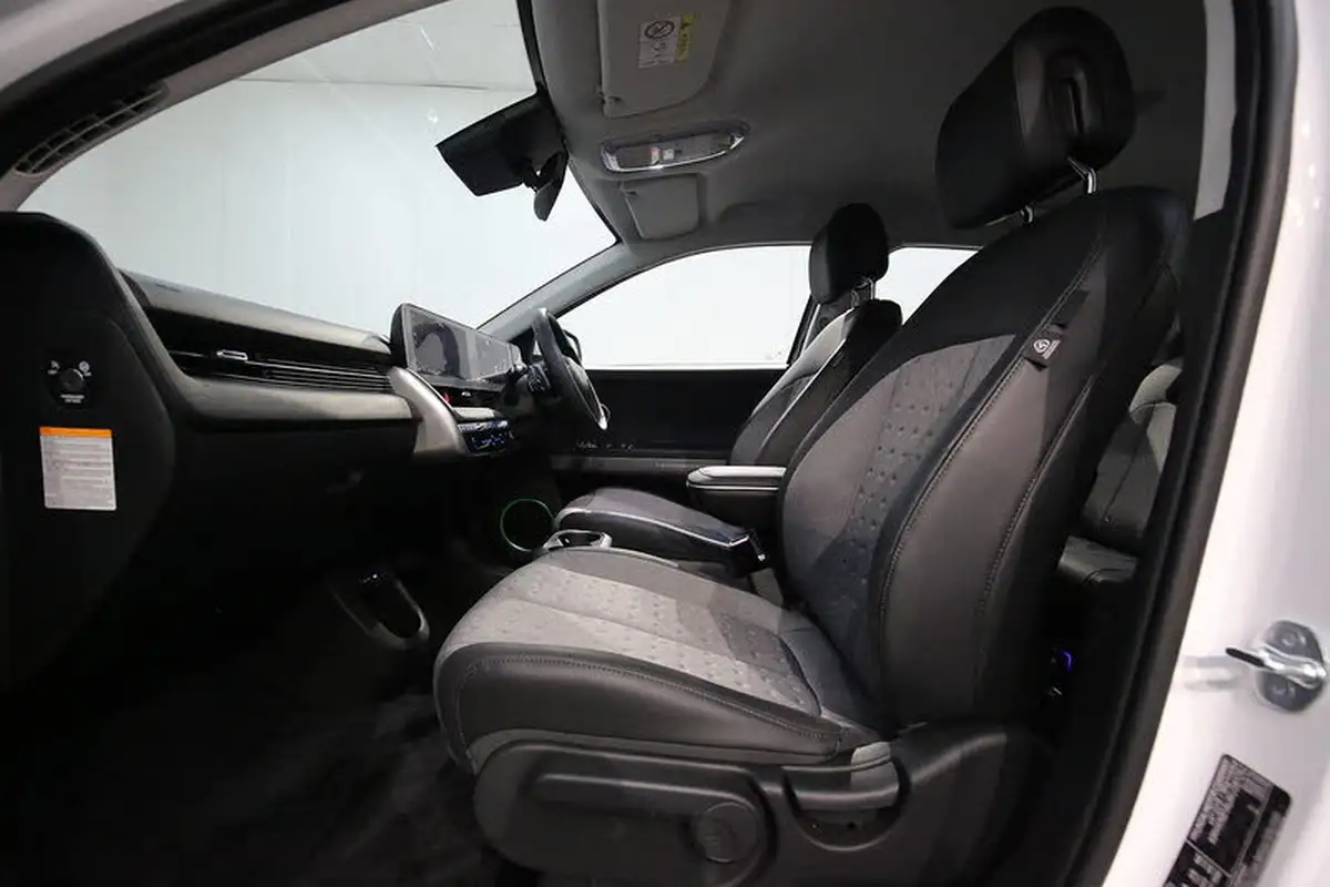 2023-hyundai-ioniq-5-e-premium-228ps-77kwh-rwd-big-24