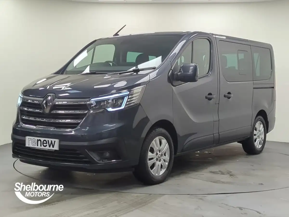 2023-renault-trafic-passenger-20-blue-dci-sl28-150-sport-big-10
