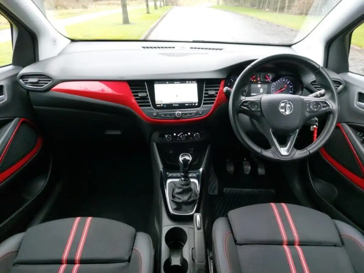2021-vauxhall-crossland-12-sri-nav-110ps-big-2