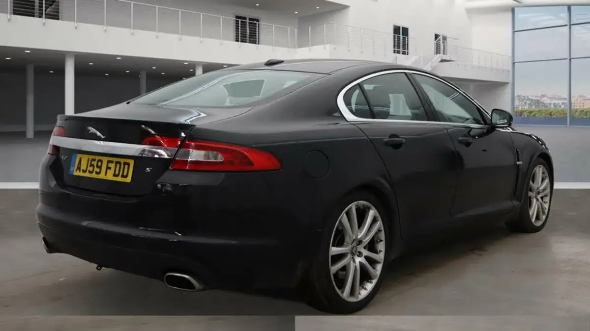 2009-jaguar-xf-30td-s-premium-luxury-big-9