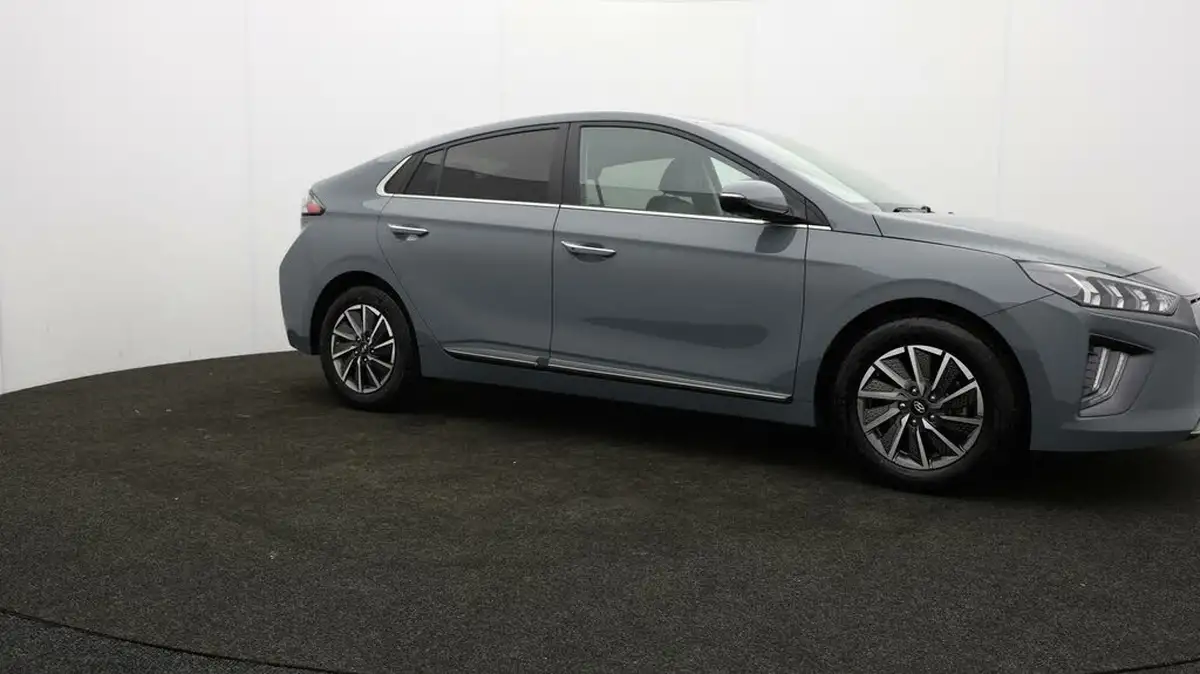 2021-hyundai-ioniq-e-premium-electric-100kw-big-62