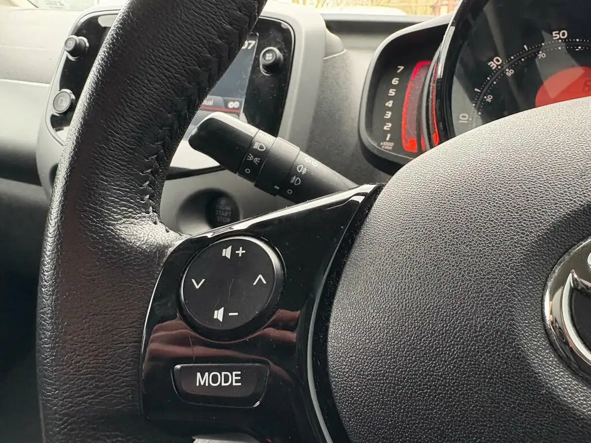 2018-toyota-aygo-10-vvt-i-x-clusiv3-71bhp-big-20