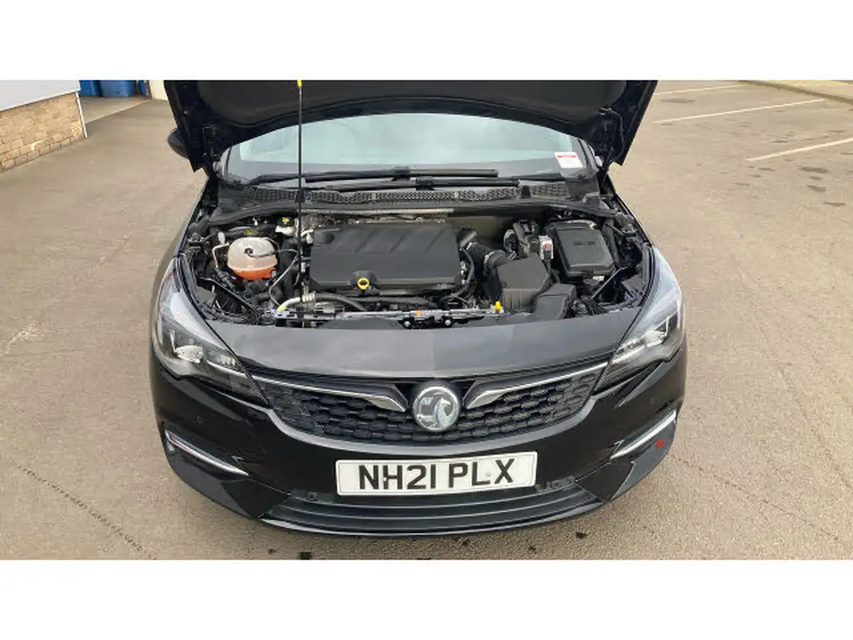 2021-vauxhall-astra-15-turbo-d-griffin-edition-big-7