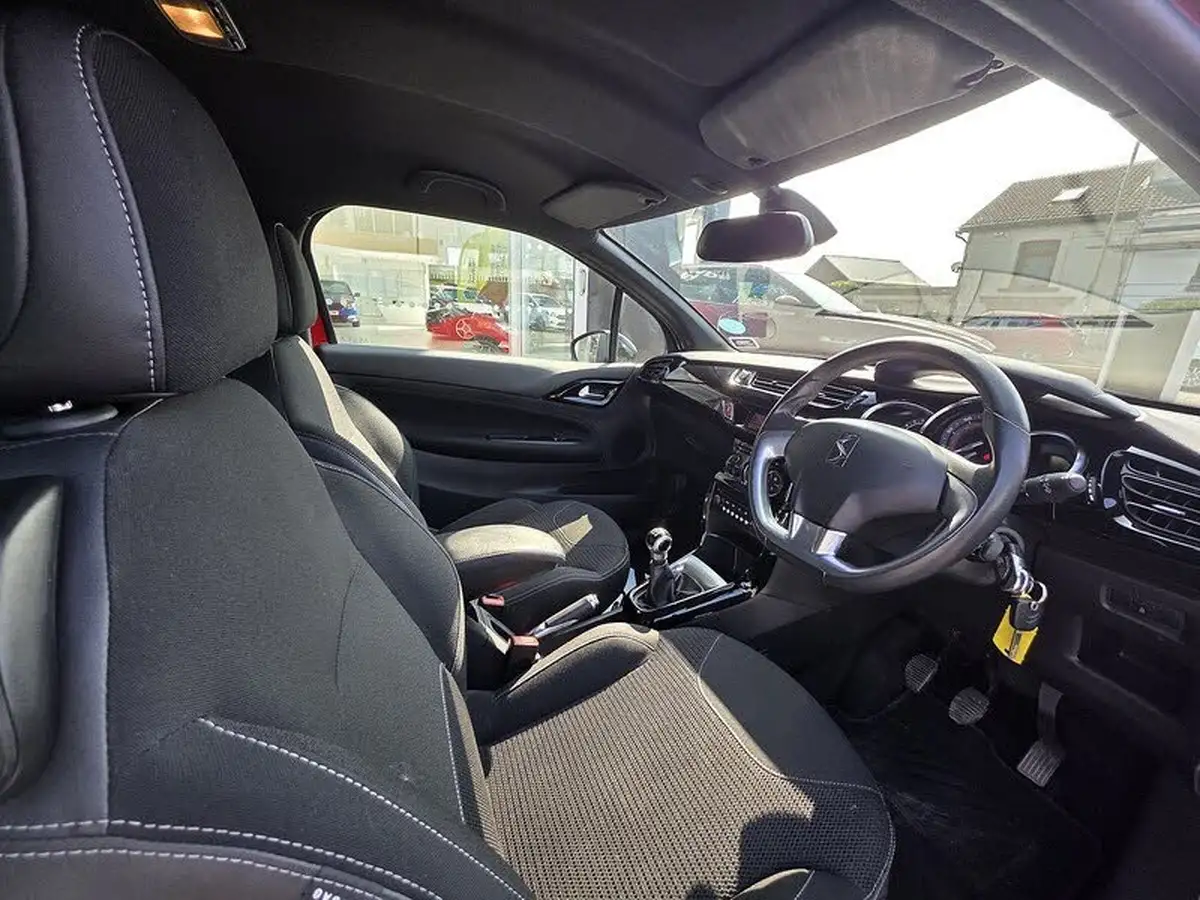 2014-citroen-ds3-16-dstyle-plus-vti-120bhp-big-18