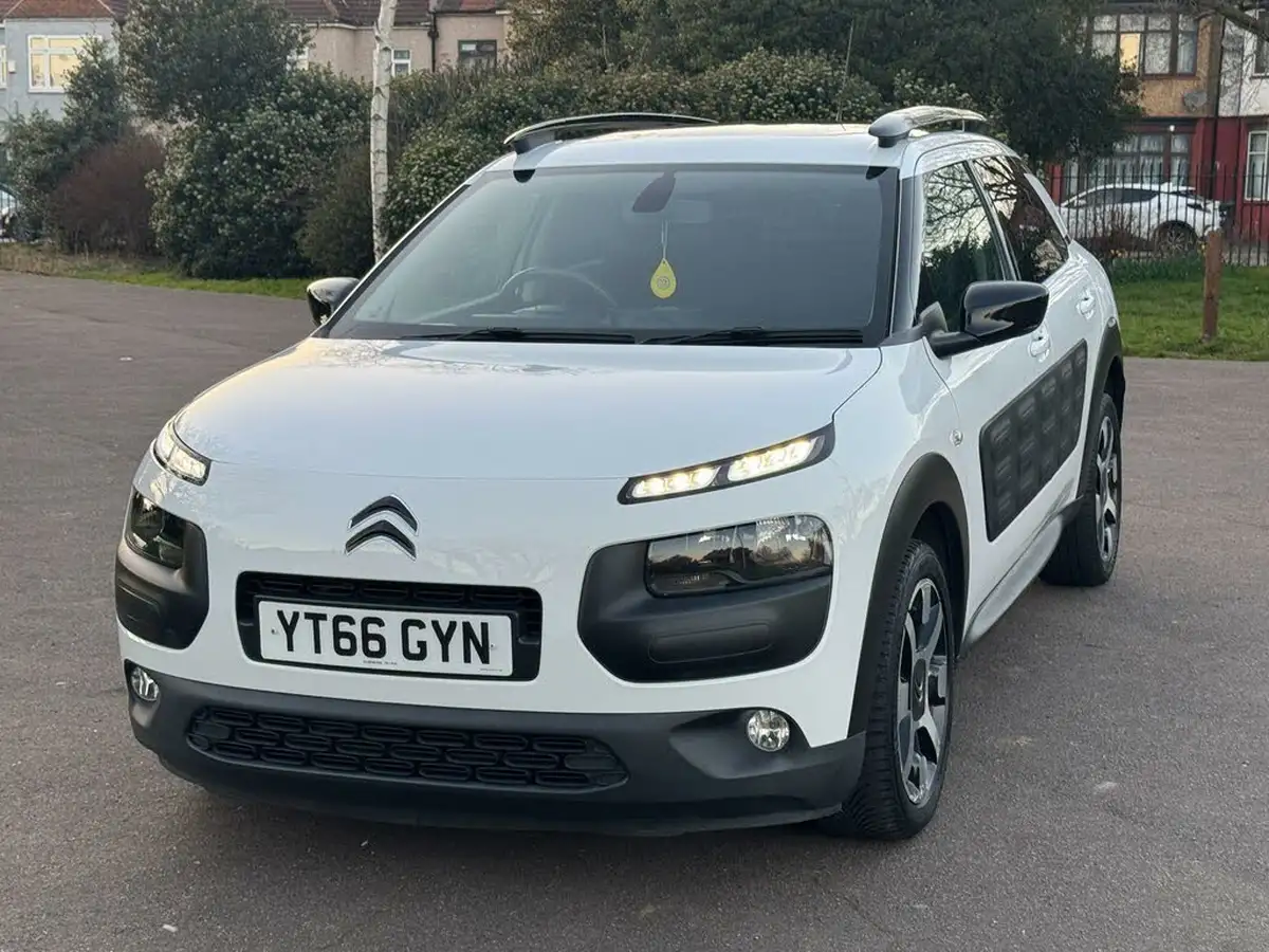 2016-citroen-c4-cactus-16bluehdi-flair-edition-ss-etg6-big-4