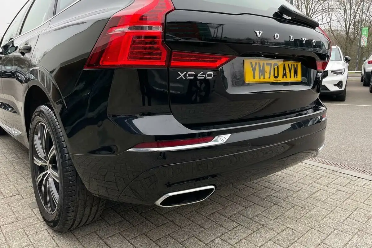 2021-volvo-xc60-20td-b4-inscription-awd-big-16