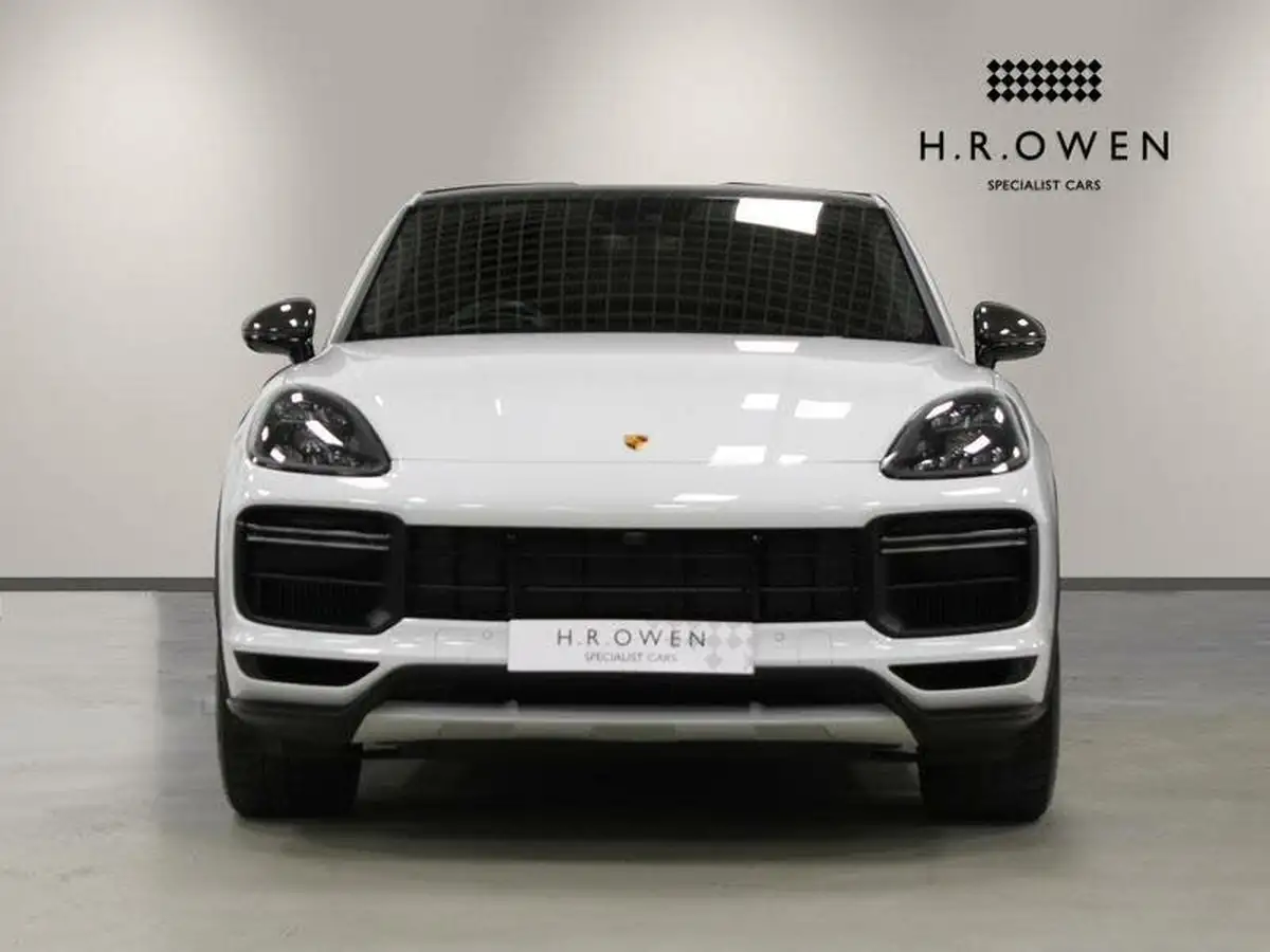 2023-porsche-cayenne-40-v8-turbo-gt-big-8