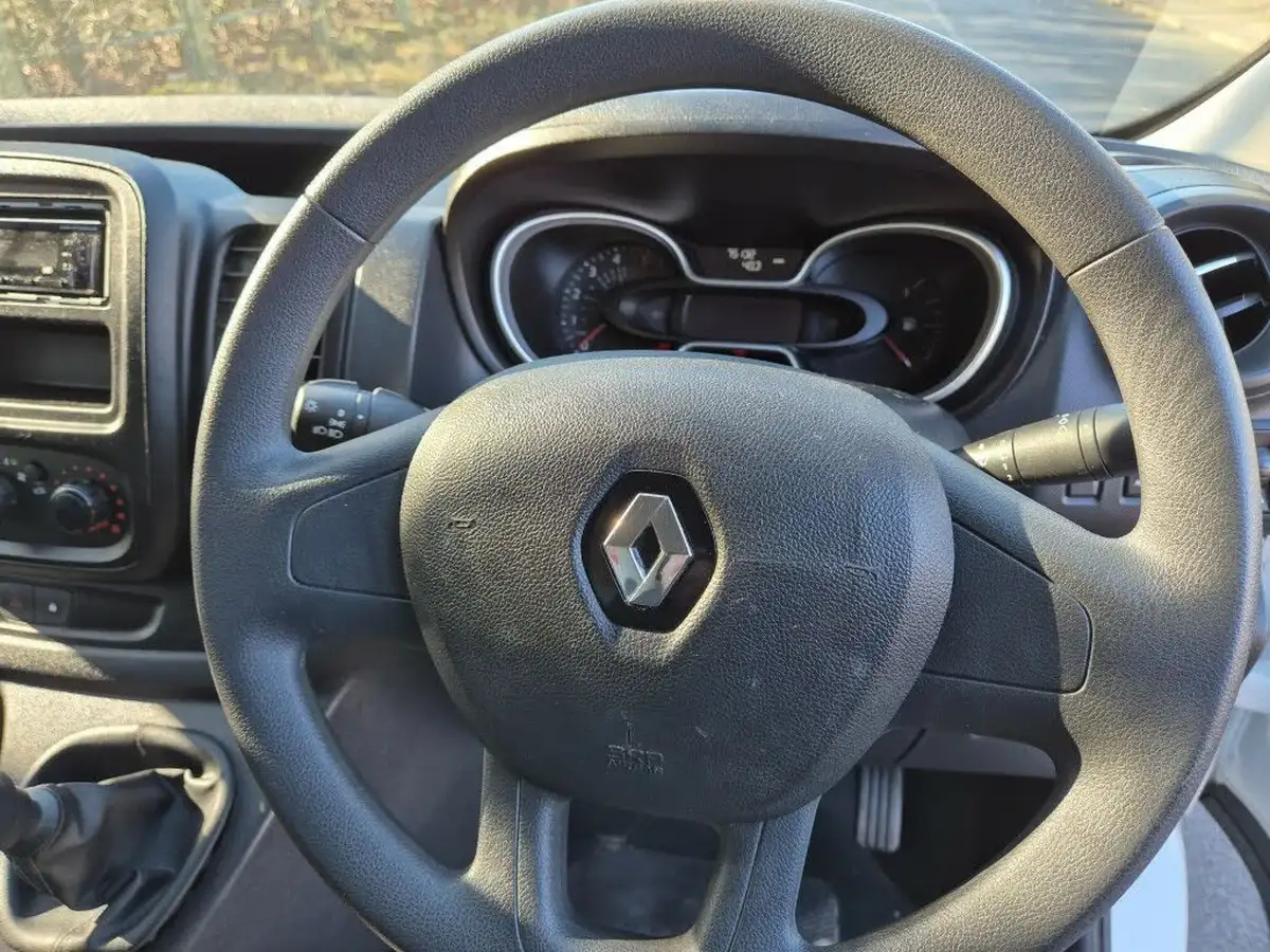 2021-renault-trafic-20dci-sl28-energy-120-business-big-11