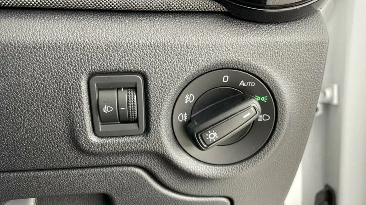 2024-skoda-fabia-10-tsi-se-l-110ps-dsg-big-19