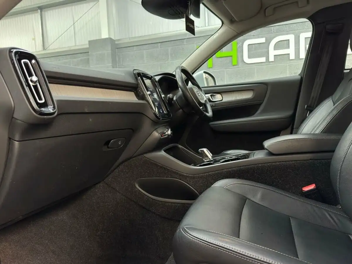 2020-volvo-xc40-15-t3-inscription-geartronic-big-8
