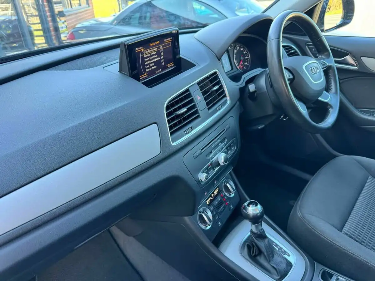 2014-audi-q3-14-se-tfsi-s-tronic-big-16