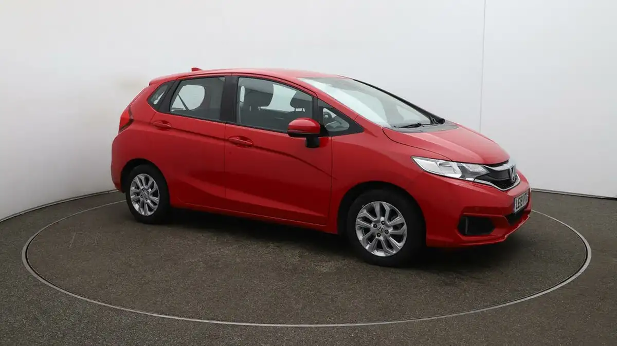 2019-honda-jazz-13-i-vtec-se-big-40