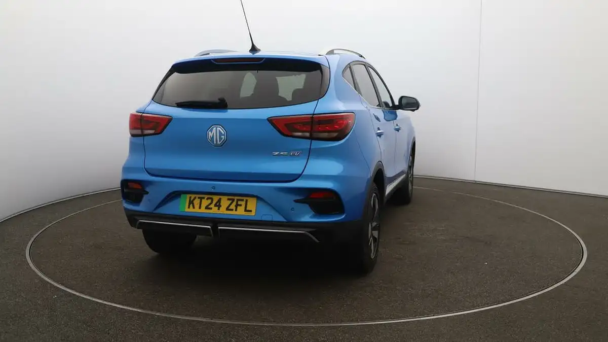 2024-mg-zs-suv-e-trophy-connect-ev-156ps-long-range-big-46