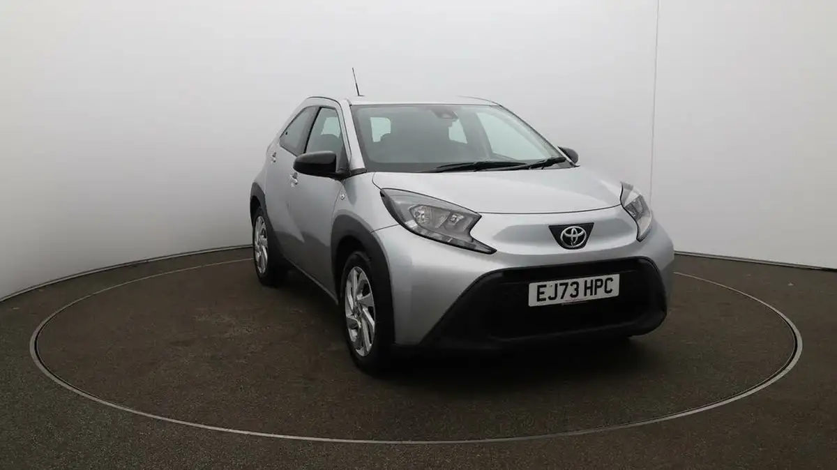 2023-toyota-aygo-x-10-vvt-i-pure-big-40