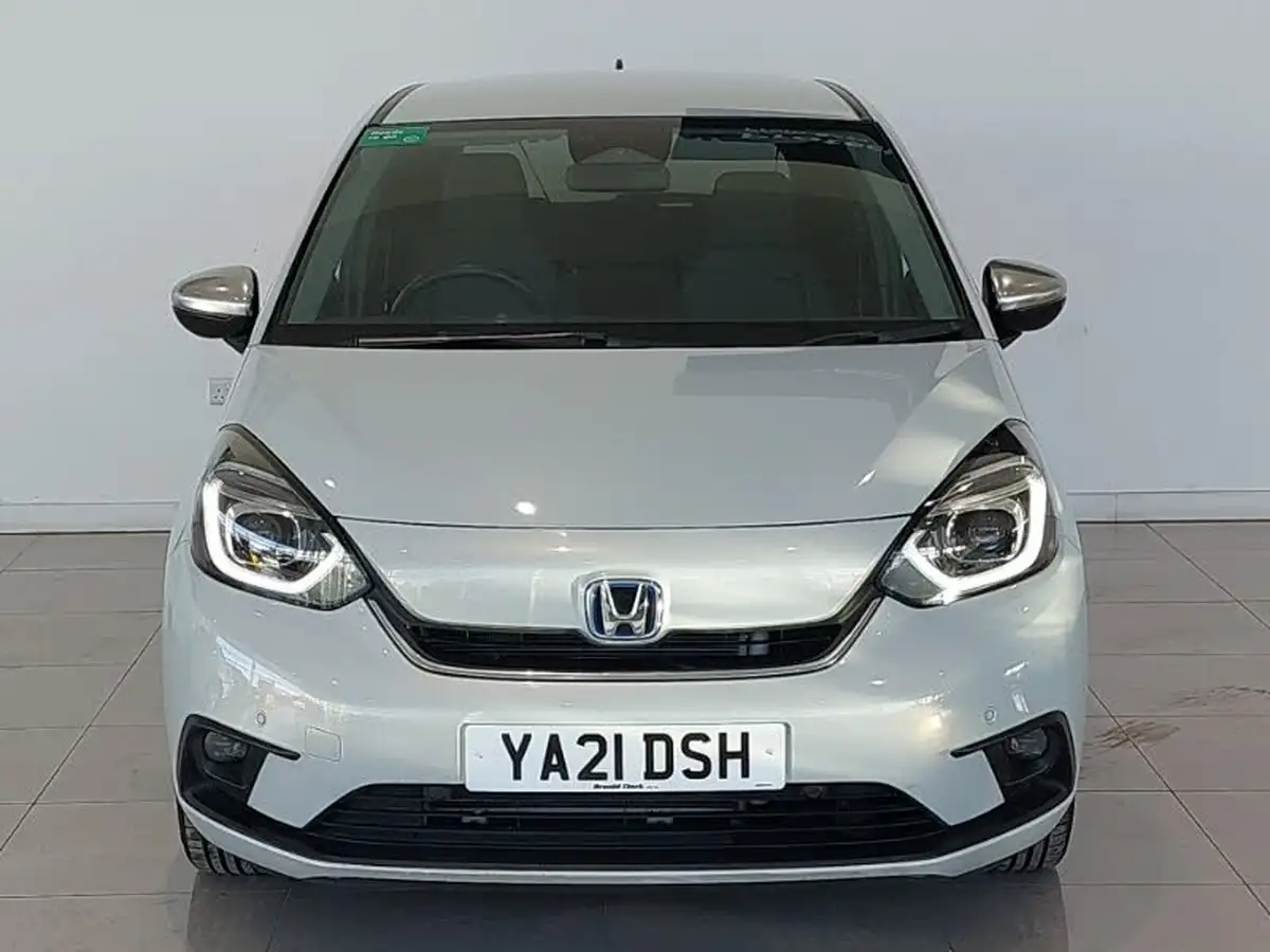 2021-honda-jazz-15-i-mmd-ex-107ps-big-11