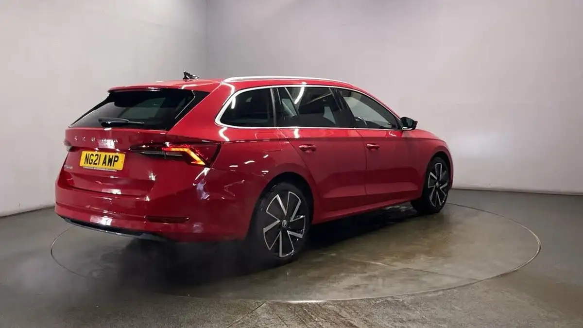2021-skoda-octavia-14-tsi-se-l-estate-big-7