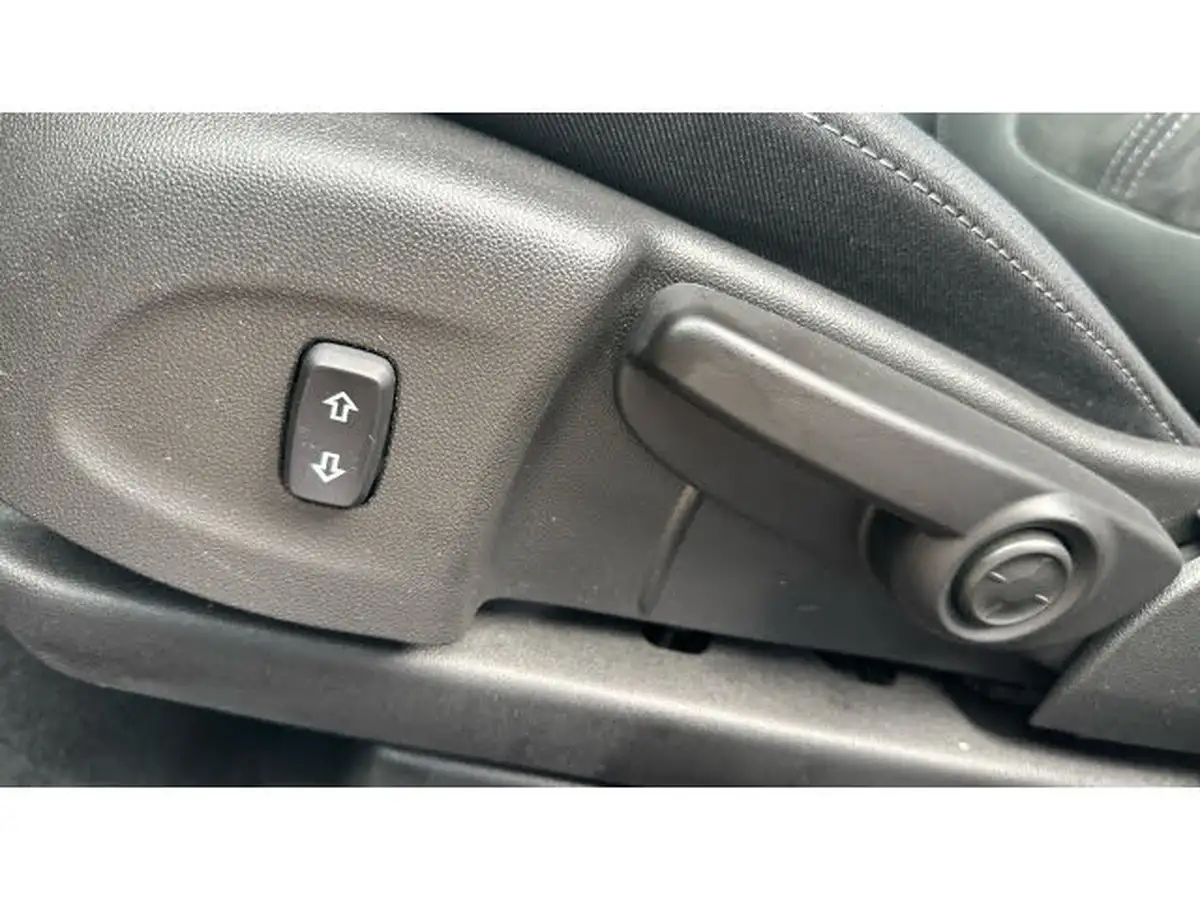 2022-vauxhall-crossland-12-ultimate-130ps-auto-big-40