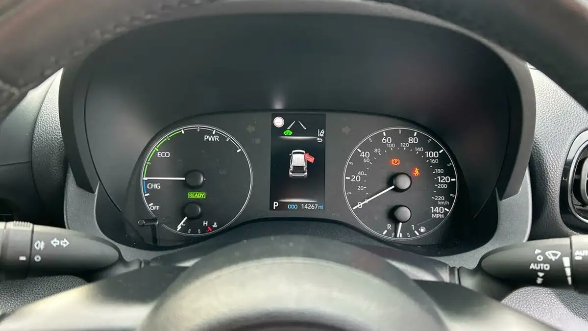 2022-toyota-yaris-15-vvt-i-icon-big-8