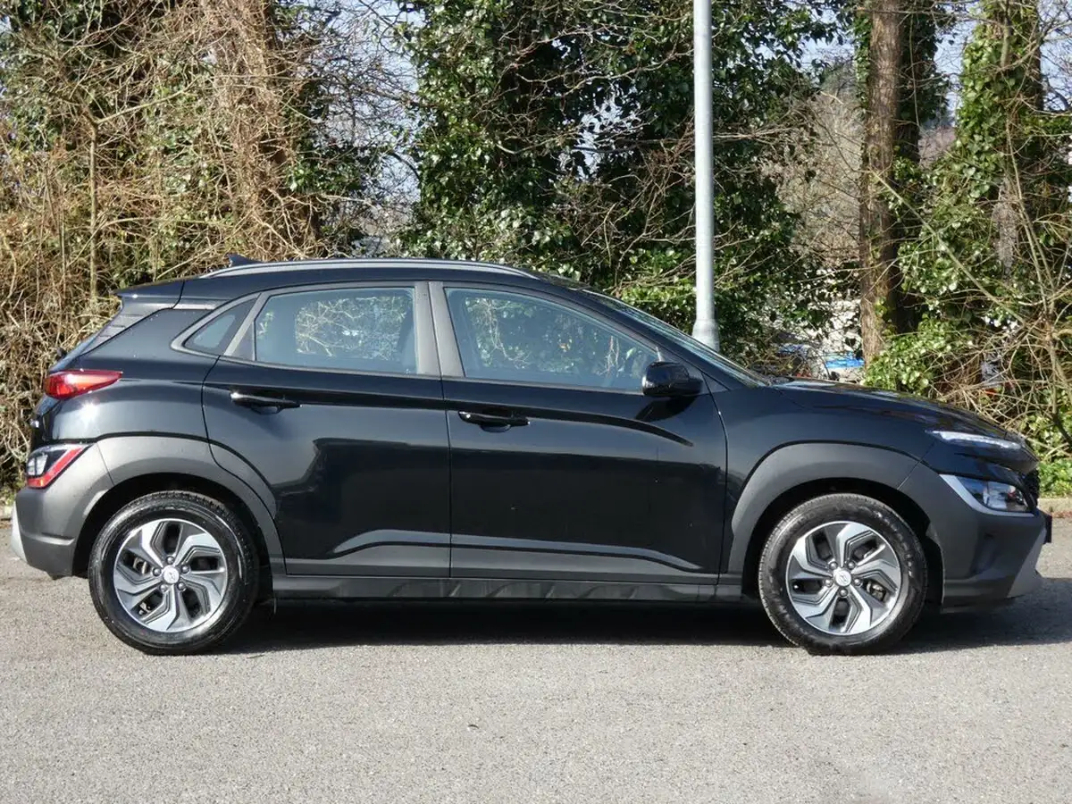 2023-hyundai-kona-16-gdi-se-connect-big-11