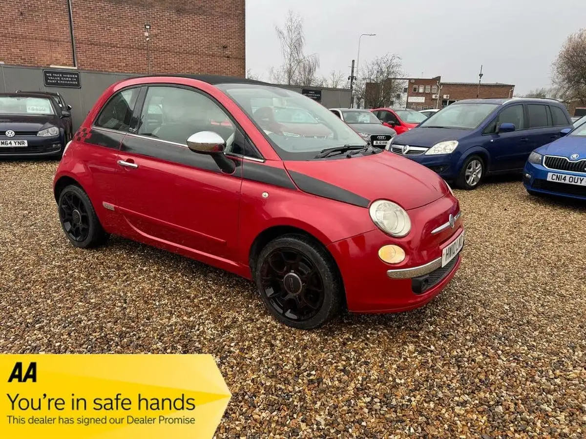 2010-fiat-500c-12-lounge-big-0