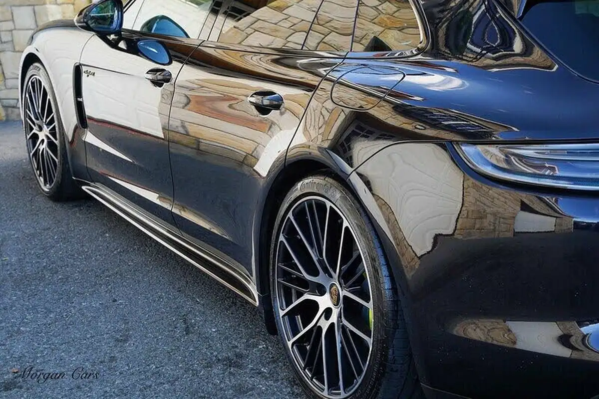 2022-porsche-panamera-30-4-e-hybrid-sport-turismo-big-13