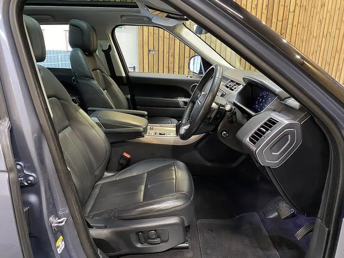 2019-land-rover-range-rover-sport-30-sdv6-hse-big-56