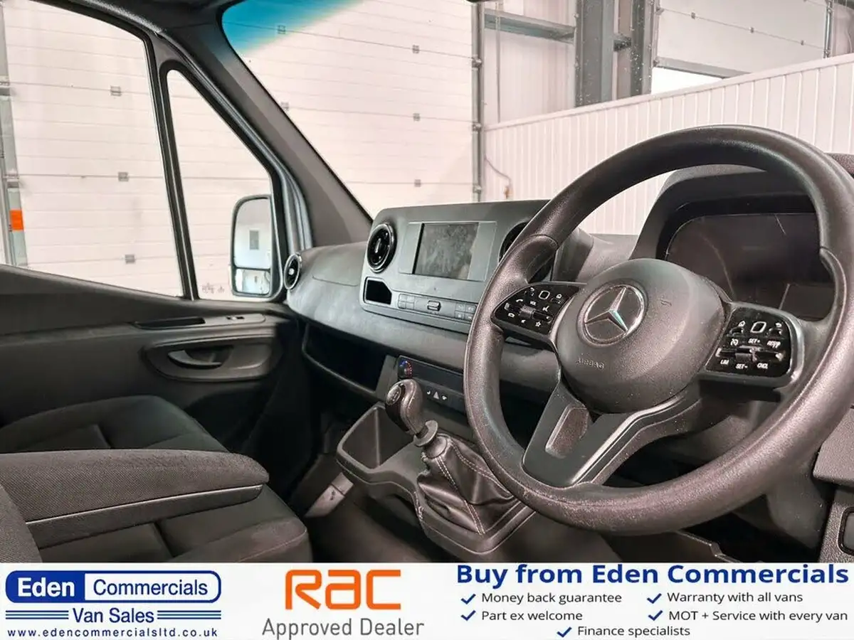 2020-mercedes-benz-sprinter-20cdi-315-l1h1-progressive-big-14