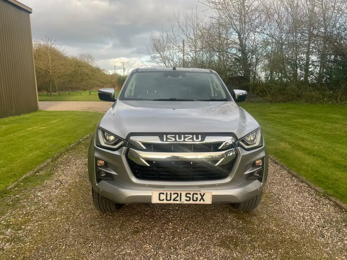 2021-isuzu-d-max-19td-dl40-auto-big-1