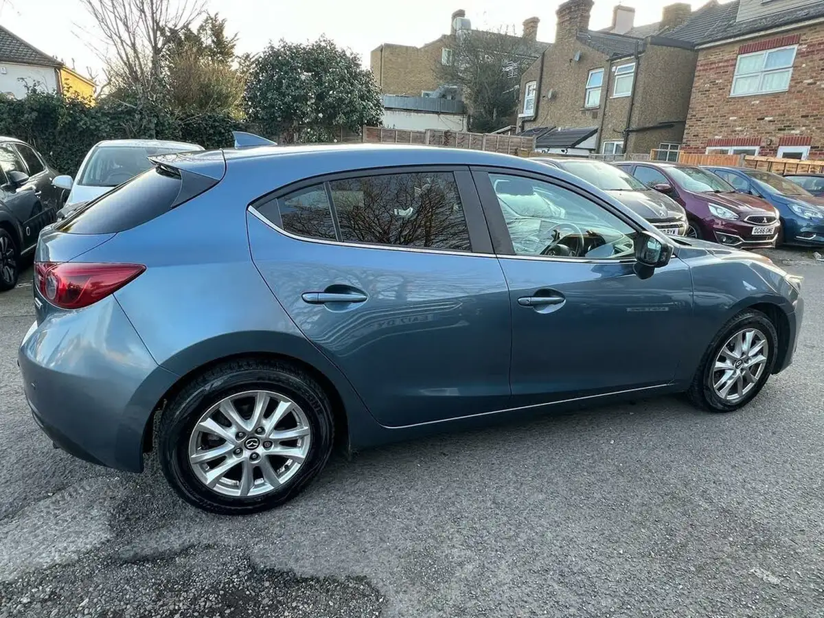 2015-mazda-mazda3-20-se-l-nav-hatchback-5d-auto-big-4