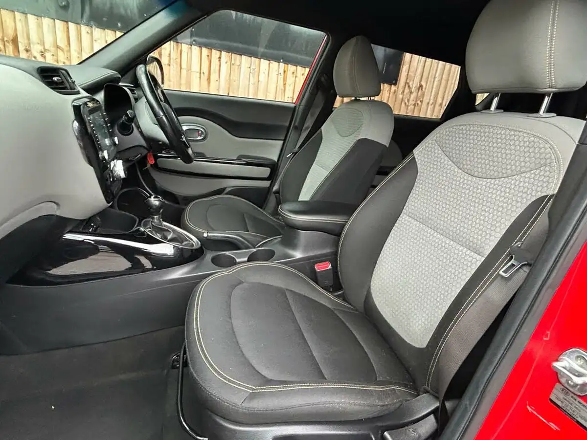 2016-kia-soul-16crdi-mixx-dct-big-19