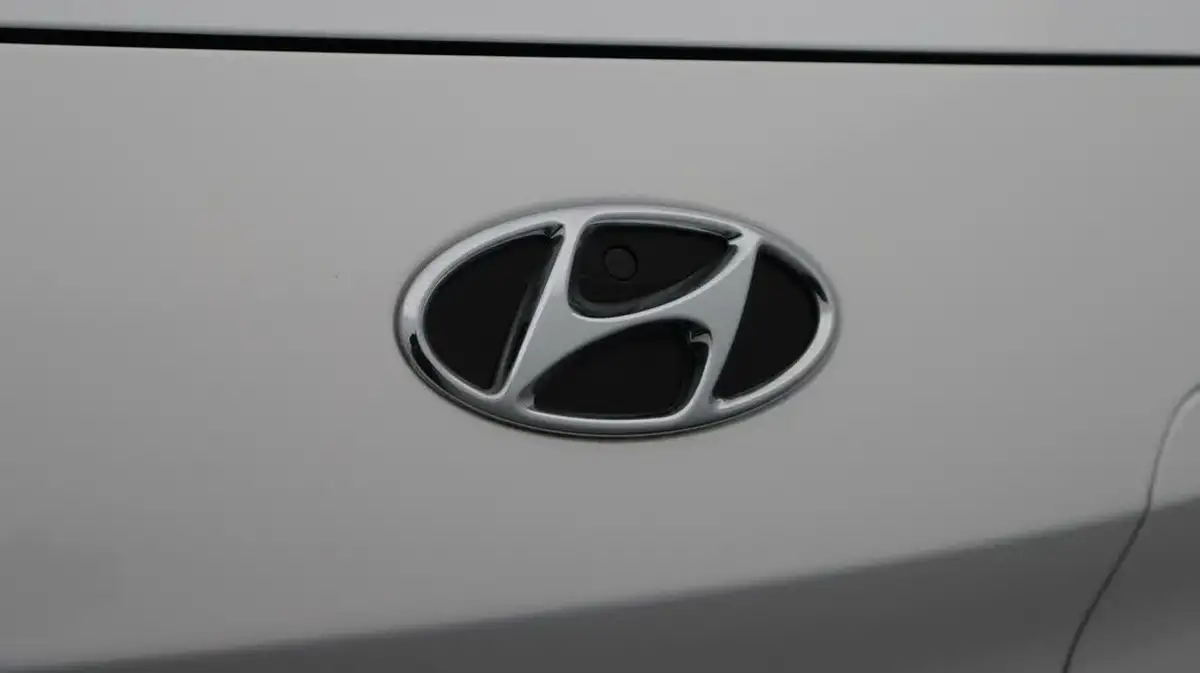 2021-hyundai-kona-e-premium-204ps-64kwh-7kw-obc-big-22