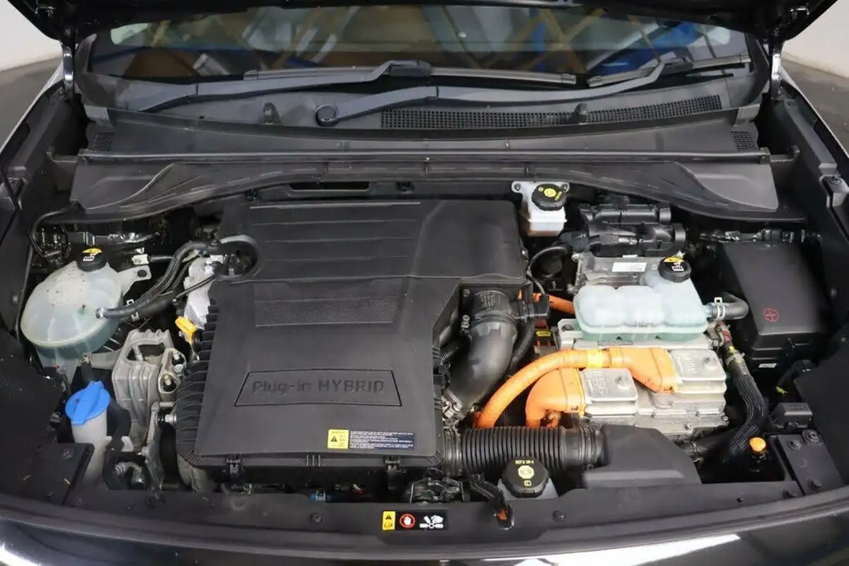 2018-kia-niro-16-gdi-3-156kwh-16-alloy-wheels-big-16