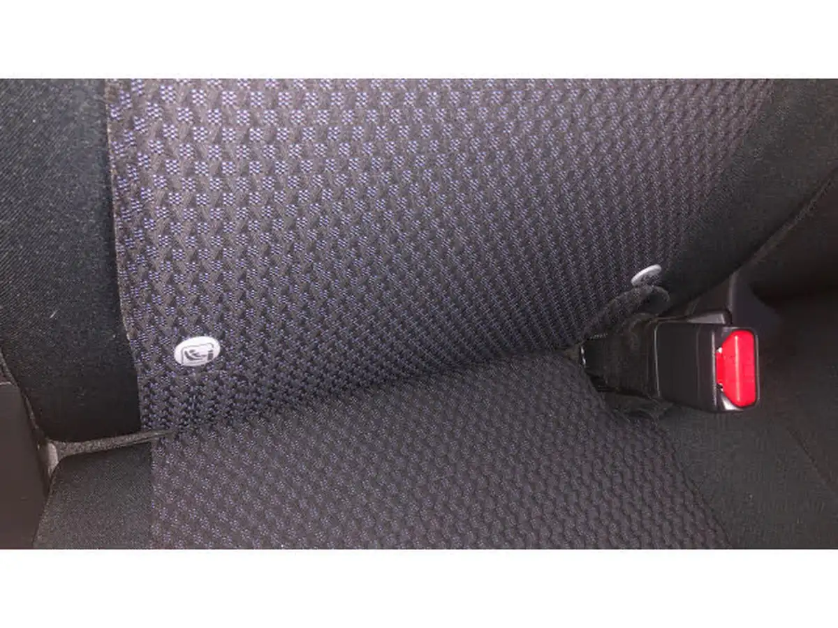 2019-honda-jazz-13-i-vtec-se-navi-cvt-big-25