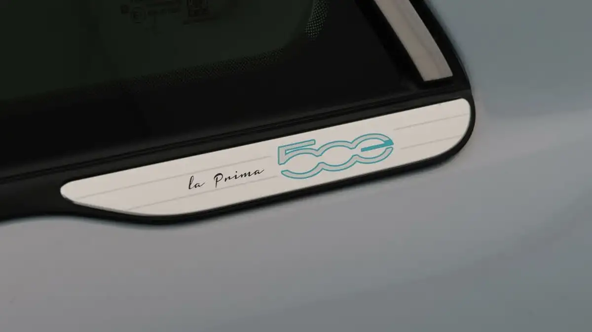 2021-fiat-500-e-la-prima-big-21