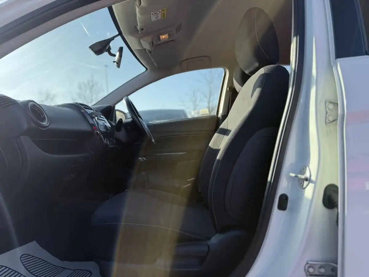 2016-mitsubishi-mirage-12-juro-big-21